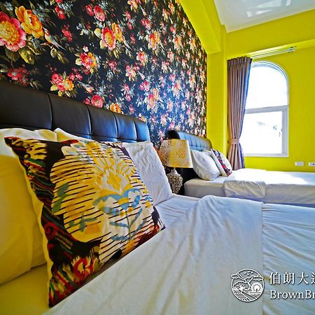 Brownbnb Chishang Room photo